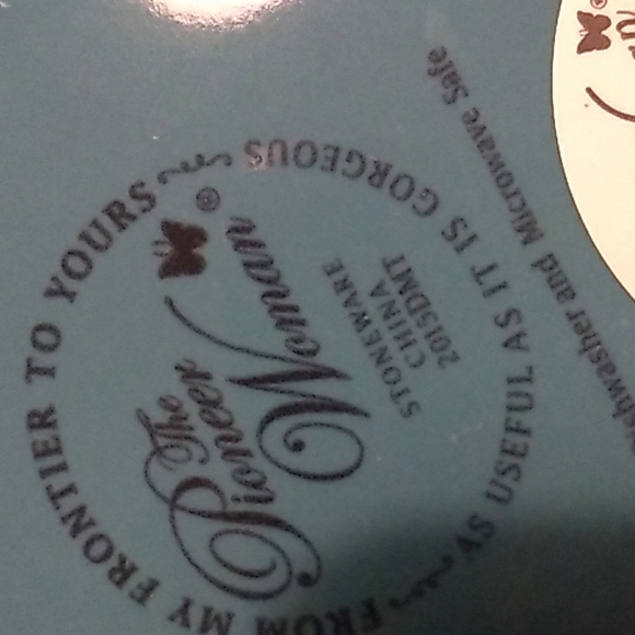 Pionner Woman Stoneware 1 Dinner Plate - Picture 5 of 8